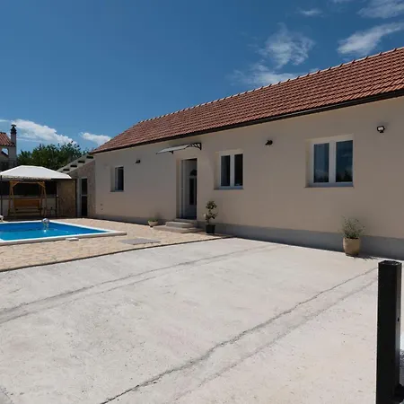 House Mirakul Near Krka With Private Pool Ferienhaus *