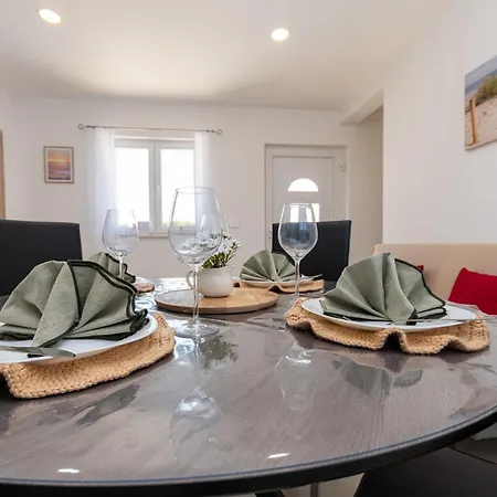 House Mirakul Near Krka With Private Pool Ferienhaus *