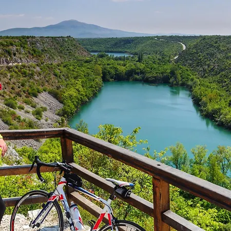 Ferienhaus House Mirakul Near Krka With Private Pool